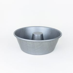 Forma de Pão de Ló com cano | Sponge-cake with centered tube | Moule à quatre-quarts cheminée | Molde savarin