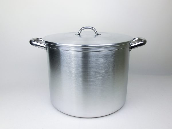 Panela com tampa e asas de Inox | Pot with stainless steel handles and lid | Marmite avec couvercle et anses Inox | Olla con tapa y asas en Inox